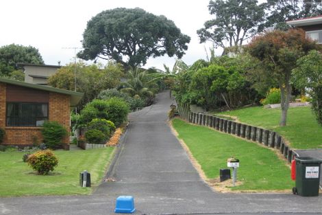 Photo of property in 2/32 Kenneth Hopper Place, Manly, Whangaparaoa, 0930