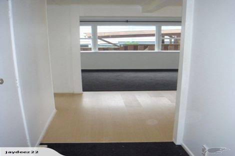 Photo of property in 16 Fitzpatrick Street, Newlands, Wellington, 6037