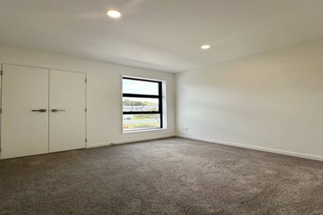 Photo of property in 30 Lisa Rise, Half Moon Bay, Auckland, 2012
