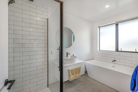 Photo of property in 10 Full Moon Lane, Rolleston, 7614