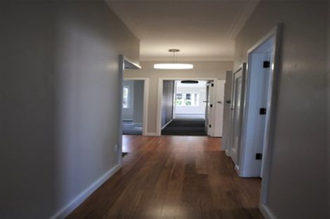 Photo of property in 10 Lucknow Terrace, Khandallah, Wellington, 6035