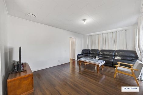 Photo of property in 9 Shalimar Place, Clover Park, Auckland, 2019