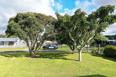 Photo of property in 224 Tui Road, Whangamata, 3620