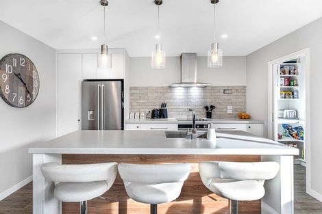 Photo of property in 28 Monarch Drive, Ashhurst, 4810