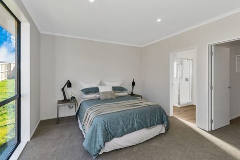 Photo of property in 12 Sholto Duncan Crescent, Halswell, Christchurch, 8025