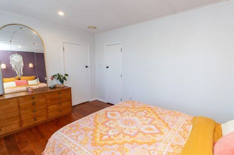 Photo of property in 62 Dimock Street, Titahi Bay, Porirua, 5022
