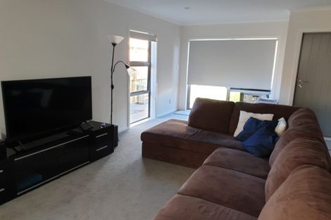 Photo of property in 214 Navigation Drive, Whitby, Porirua, 5024