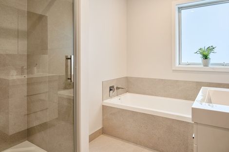 Photo of property in 33 Henrietta Maxwell Grove, Wainuiomata, Lower Hutt, 5014