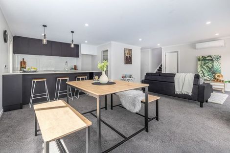 Photo of property in 1a Te Reinga View, Tawa, Wellington, 5028