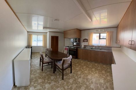 Photo of property in 20 Oswald Crescent, Paparangi, Wellington, 6037