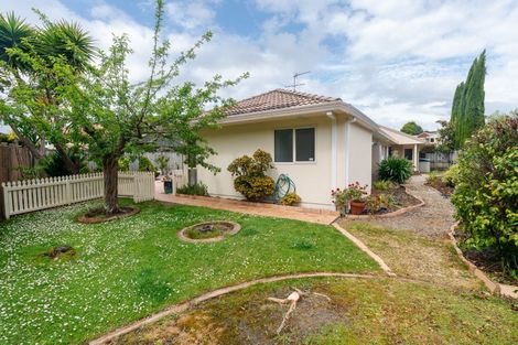 Photo of property in 42 Landing Drive, Albany, Auckland, 0632