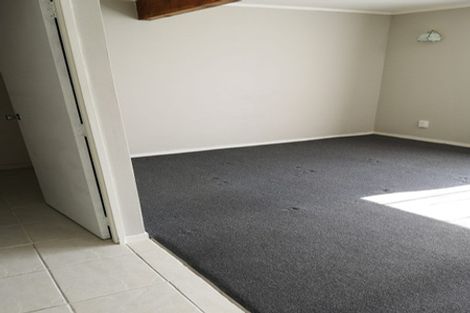 Photo of property in 405 Don Buck Road, Massey, Auckland, 0614