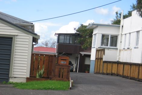 Photo of property in 26 Pleasant Road, Glen Eden, Auckland, 0602