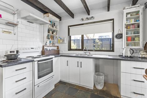 Photo of property in 23 South Terrace Road, Geraldine, 7930