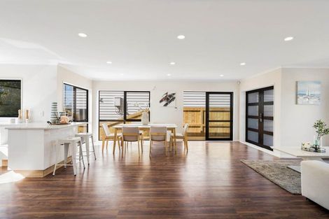 Photo of property in 133c Union Road, Howick, Auckland, 2014