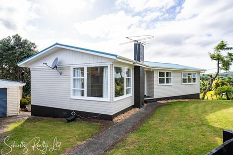 Photo of property in 15 Doctors Hill Road, Maungaturoto, 0520