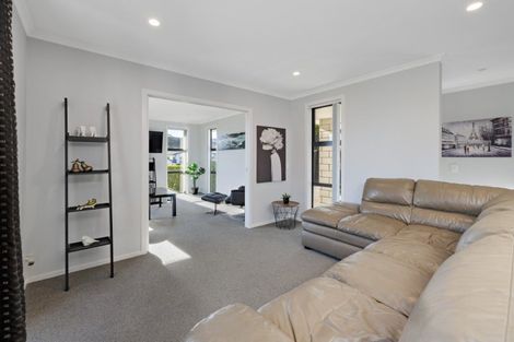 Photo of property in 19 Ballintoy Park Drive, Welcome Bay, Tauranga, 3175