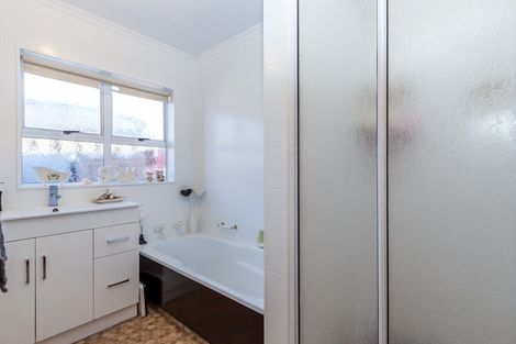 Photo of property in 4 Sheffield Street, Awapuni, Palmerston North, 4412