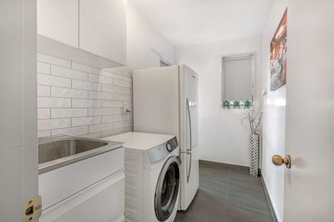 Photo of property in 2 Redwood Place, Oxford, 7430