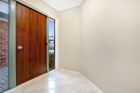 Photo of property in 24 Caulfield Place, Pukehangi, Rotorua, 3015