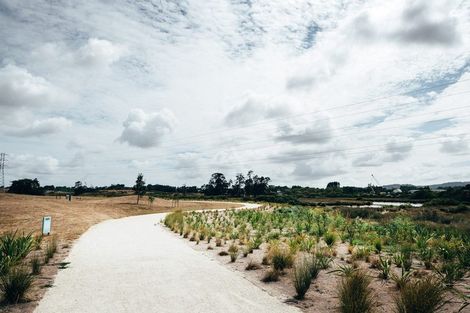 Photo of property in 24a Waka Ama Road, Karaka, 2113