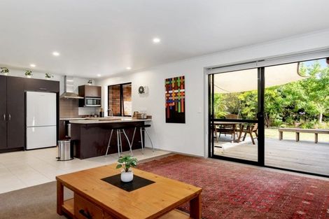 Photo of property in 22 Thelma Road, Mangawhai Heads, Mangawhai, 0505