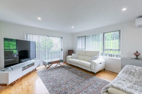 Photo of property in 42 Cyclarama Crescent, Massey, Auckland, 0614