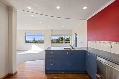Photo of property in 430 Whangaparaoa Road, Stanmore Bay, Whangaparaoa, 0932