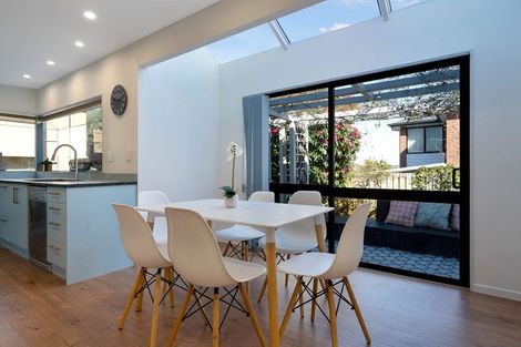 Photo of property in 6 Glucina Avenue, West Harbour, Auckland, 0618