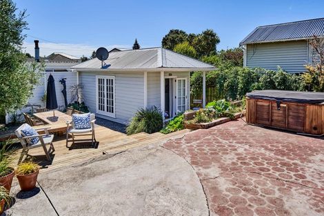 Photo of property in 386 Muritai Road, Eastbourne, Lower Hutt, 5013
