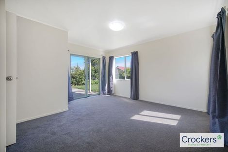 Photo of property in 30 Kona Crescent, Henderson, Auckland, 0610
