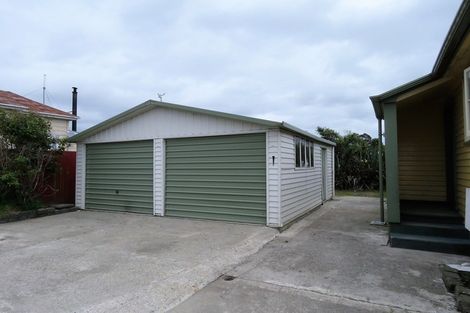 Photo of property in 14 Bright Street, Westport, 7825