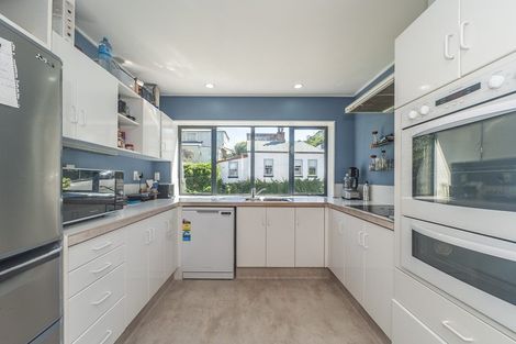 Photo of property in 14u9 Harriett Street, Thorndon, Wellington, 6011