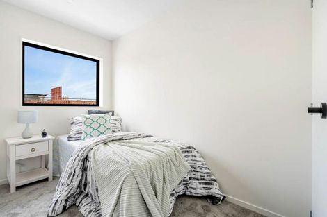 Photo of property in 71 Kairakau Street, Papakura, 2110