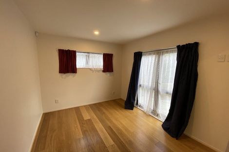 Photo of property in 10 Ensign Place, Hillcrest, Auckland, 0627