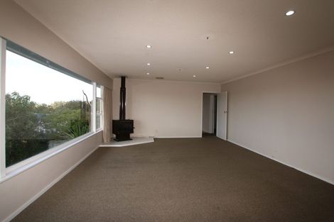 Photo of property in 1/48 Hogans Road, Glenfield, Auckland, 0629