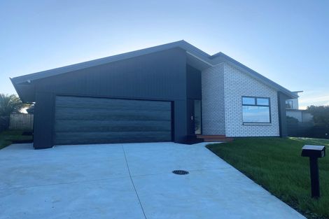 Photo of property in 22a Saint Johns Avenue, Tuakau, 2121