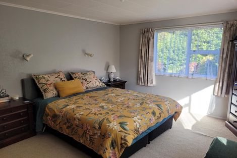 Photo of property in 22 Jellicoe Street, Greytown, 5712