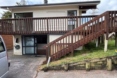 Photo of property in 28 Hiwihau Place, Glenfield, Auckland, 0629