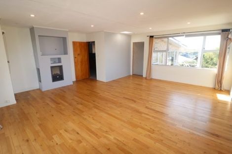 Photo of property in 35a Wade River Road, Stanmore Bay, Whangaparaoa, 0932