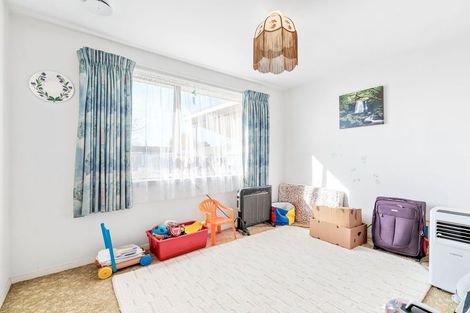 Photo of property in 21 Montague Street, Islington, Christchurch, 8042