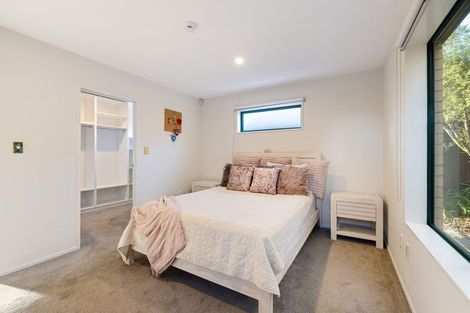 Photo of property in 164 Queenspark Drive, Parklands, Christchurch, 8083