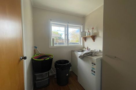 Photo of property in 31 Durham Street, Te Atatu Peninsula, Auckland, 0610