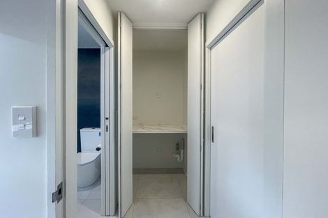 Photo of property in 8a Roa Road, Fendalton, Christchurch, 8041