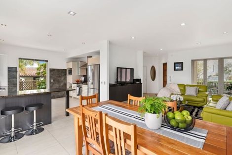 Photo of property in 140 Gills Road, Albany Heights, Auckland, 0632
