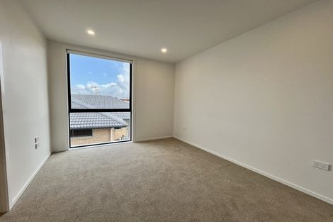 Photo of property in 11/39 Pakuranga Road, Pakuranga, 2010
