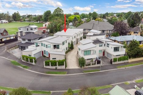 Photo of property in 20c Kelvin Place, Hamilton East, Hamilton, 3216