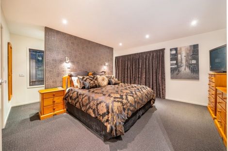 Photo of property in 9 Parkwood Grove, Trentham, Upper Hutt, 5018