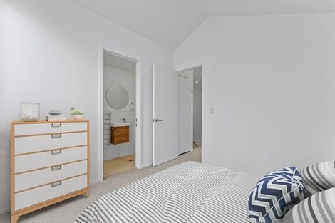 Photo of property in 12 Titoki Close, Matakana, 0985