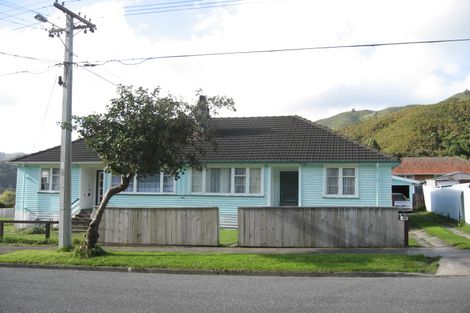 Photo of property in 68 Judd Crescent, Naenae, Lower Hutt, 5011